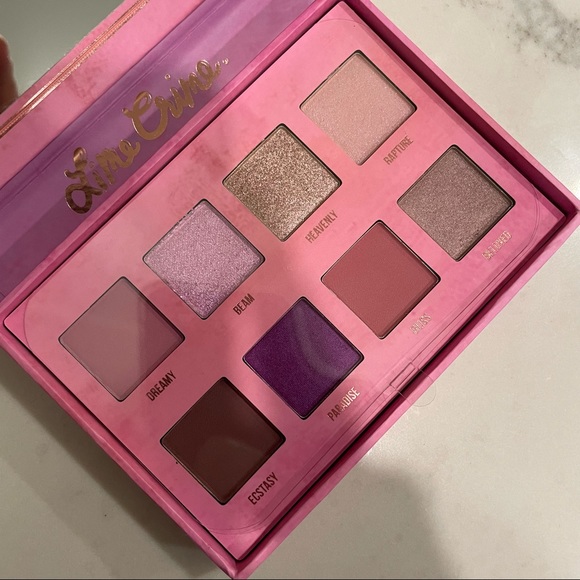LIME CRIME Venus 3 Eyeshadow Palette - Picture 3 of 5